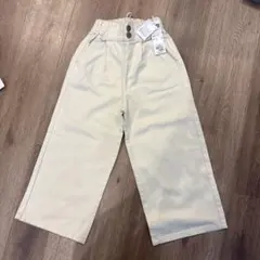 【新品未使用】クリーム色 ゴムウエスト ストレートパンツ120