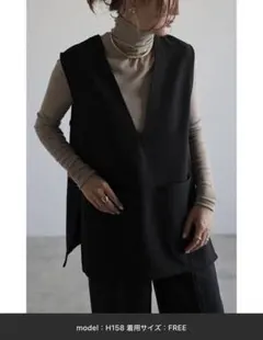 Bonjour Sagan フロントポケットベスト　ブラック Vネック