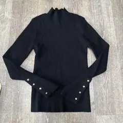 Louereゴールドボタンリブニット