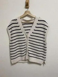 GU ジーユー　ベスト　セーター