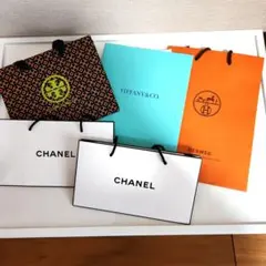 HERMES、CHANEL、TIFFANY、Tory Burchショップ袋、