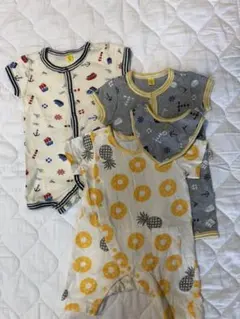 半袖ロンパース　70センチ　3枚セット