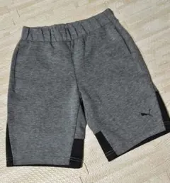 【PUMA】 キッズ　ハーフパンツ 120〜130サイズ（概ね7〜8歳向け)