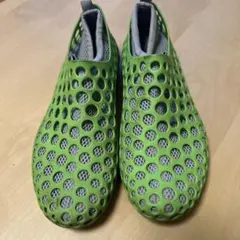 NIKE ZVEZDOCHKA シュベドッカ マーク・ニューソン green