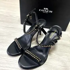 【美品】COACH スタッズ付きストラップサンダル ブラックのサムネイル