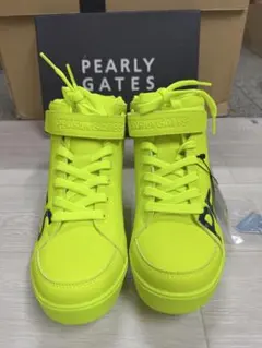 600 新品 パーリーゲイツ定価37,400円 ハイカットシューズ 23.0㎝ 600 新品 パーリーゲイツ定価37,400円 ハイカットシューズ 23.5