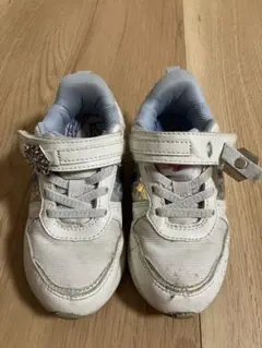 Item thumbnail for item 5b1f6b61-8049-4c15-817c-81399dc06cd0