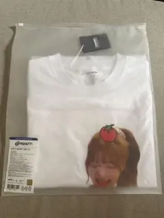 LE SSERAFIM ルセラ ウンチェ　トマト　tシャツ