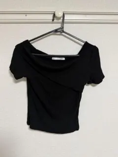オフショルダー ブラック Tシャツ 半袖