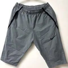 ナイキ　ハーフパンツ　DRY－FIT　サイズM