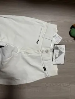 Item thumbnail for item 1a132cb6-eb60-45c9-b4ff-2442f9f36a0d