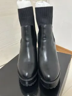 ソックスヒールブーツ