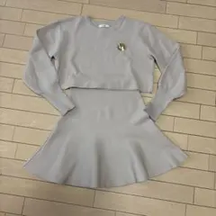 ベージュ セットアップ フレアスカート