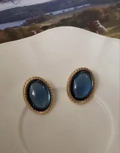 ヴィンテージ宮廷風のサファイアロングピアス レトロなデザイン