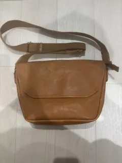 Ace. ショルダーバッグ 革 ブラウン レザー