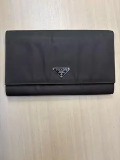 PRADA ブラックナイロン長財布