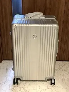 【非売品】メルセデスベンツ オリジナル スーツケース アルミ　32L 非売品 メルセデスベンツ アルミ スーツケース 32L リモア - メルカリ