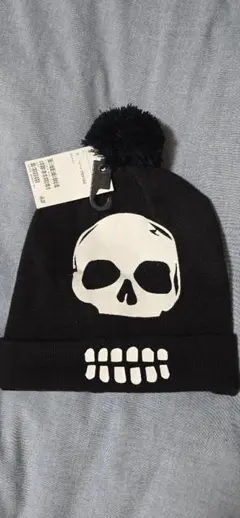 スカルデザイン ニット帽 ポンポン付き