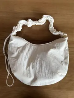 GUギャザー付きショルダーバッグ