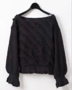グレースコンチネンタル　黒　フラワー透かしニットトップ　シルク綿　フリル　36