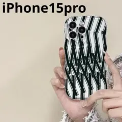 iPhone15pro ストライプ柄が可愛い♡ ケース　韓国　お洒落　スマホ