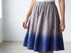 フレアスカート グラデーション 小花柄　パンソー 　アダムエロペのサムネイル
