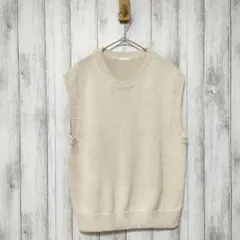 GU ジーユー (S)　クルーネック ニットベスト