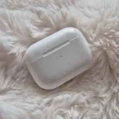 Apple AirPods Pro 第1世代 充電ケース付きのサムネイル