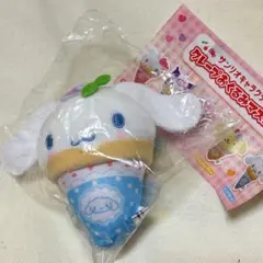 サンリオ　クレープおくるみマスコット　シナモロール　ガチャガチャ