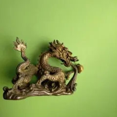 龍の置物（4点）のサムネイル