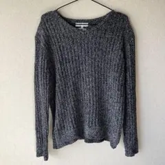 vネックニット グレー