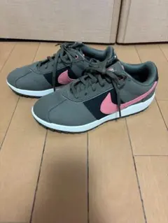 NIKE WMNS CORTEZ GOLF NRGシューズのサムネイル
