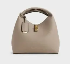 【正規品】CHARLES & KEITH チャンス バケットバッグ トープ 正規品】CHARLES & KEITH チャンス バケットバッグ トープ - メルカリ