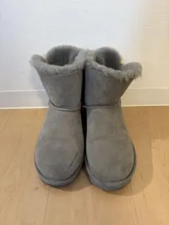 UGG グレー ムートンブーツ リボン付き