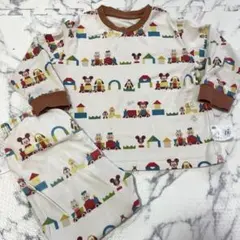 【ユニクロ】ディズニー　パジャマ　100センチ