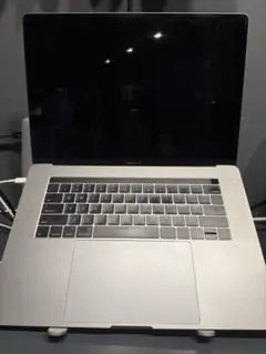 MacBook Pro 2017/15インチ