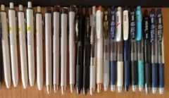 ゲルインクボールペン（新品）22本＋修正ペン
