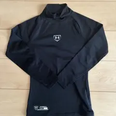 UNDER ARMOUR ブラック 長袖 アンダーシャツ130〜140