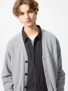 UNIQLO ラムVネックカーディガン