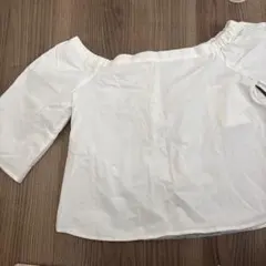 オフショルのサムネイル