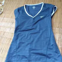 Nike ネイビー ストライプ Vネック M水着