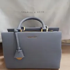 Charles & Keith ミラベル ストラクチャーハンドバッグ