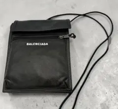 BALENCIAGA ネックポーチ ショルダーバッグ 黒のサムネイル