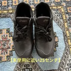 アシックススニーカーのサムネイル