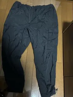 LCKR(フットロッカーオリジナルブランド)ナイロンパンツ