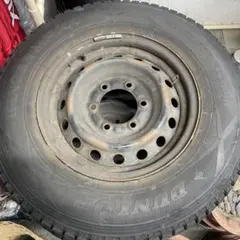 Ri riiiiさま専用　スタッドレスタイヤ　鉄ホイール