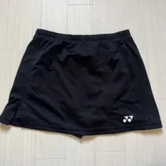 ヨネックス 黒 スリット入りスカート スコート ブラック