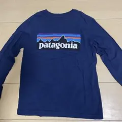 patagonia 長袖TシャツXS (5-6歳）