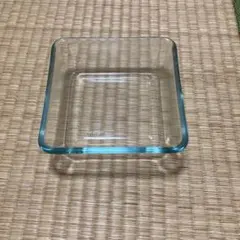 IKEA ガラス製 スクエアプレート 皿のサムネイル