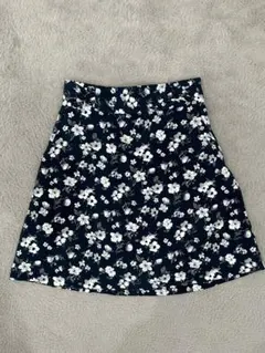 マジェスティックレゴン　花柄膝丈スカート　キュロット